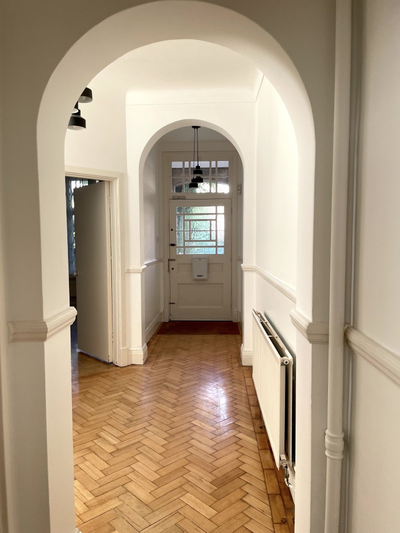 Astell front door arch